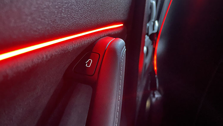 邓小姐特斯拉modelY改装效果