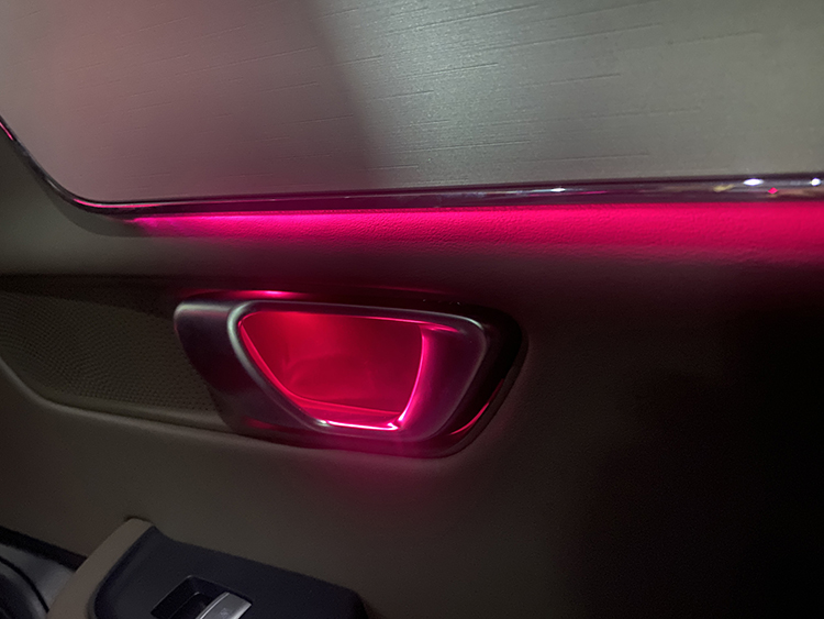 广州曾小姐比亚迪汉氛围灯改装案例