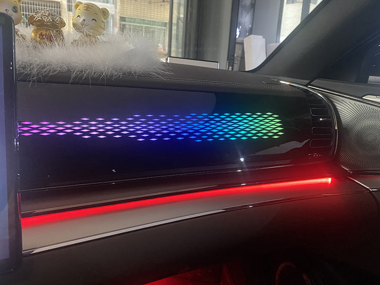广州曾小姐比亚迪汉氛围灯改装案例