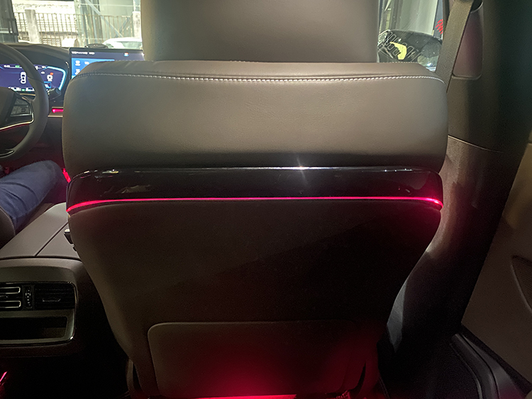 广州曾小姐比亚迪汉氛围灯改装案例